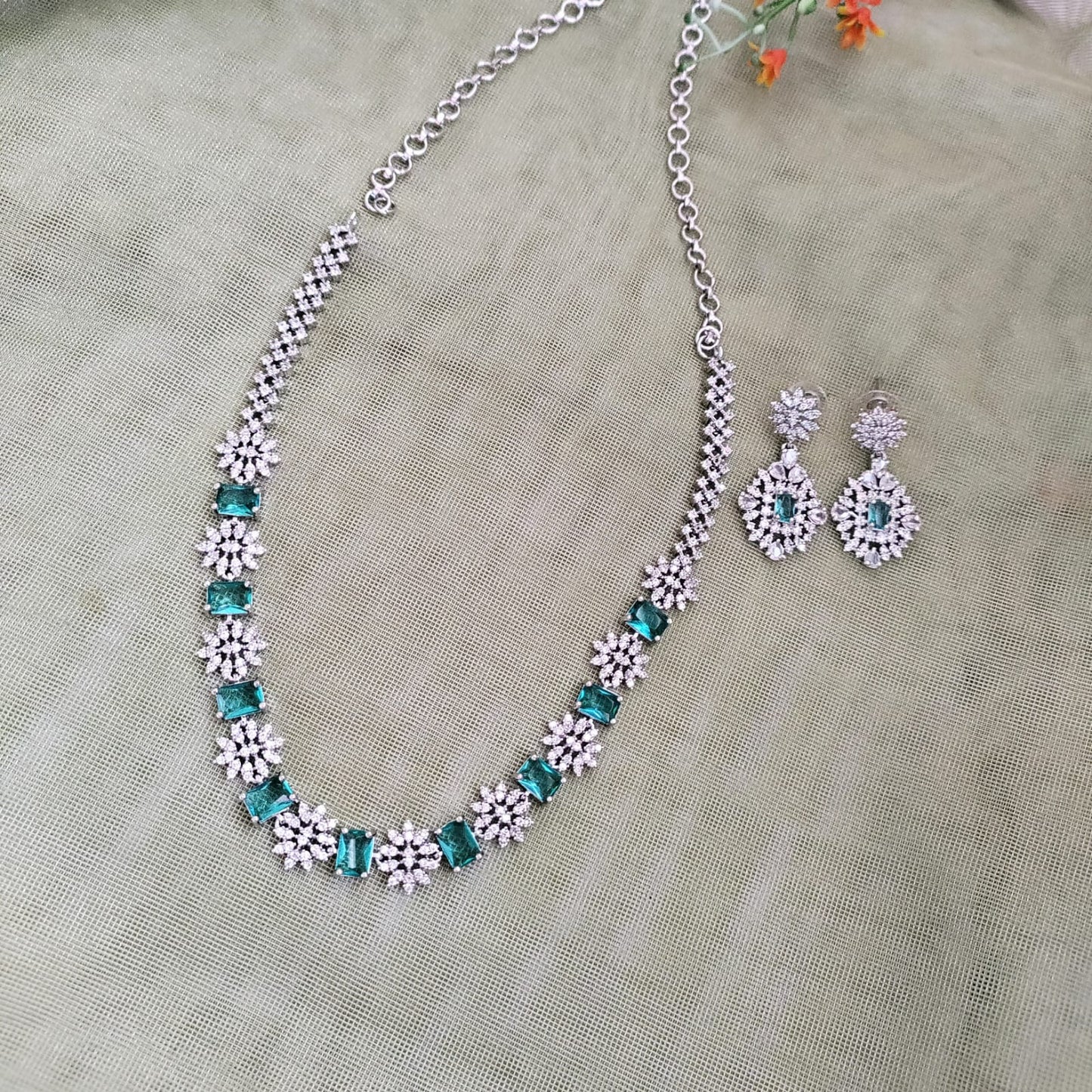 Medium length sparkling necklace AD