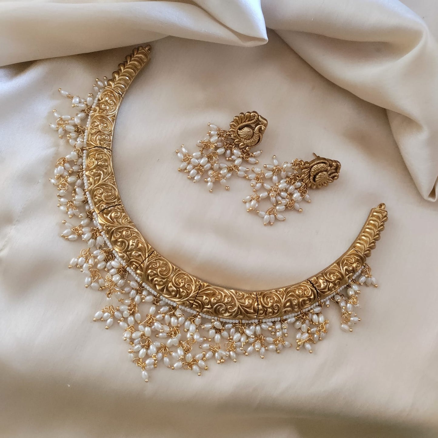 Golden Designer Hasuli with pearl