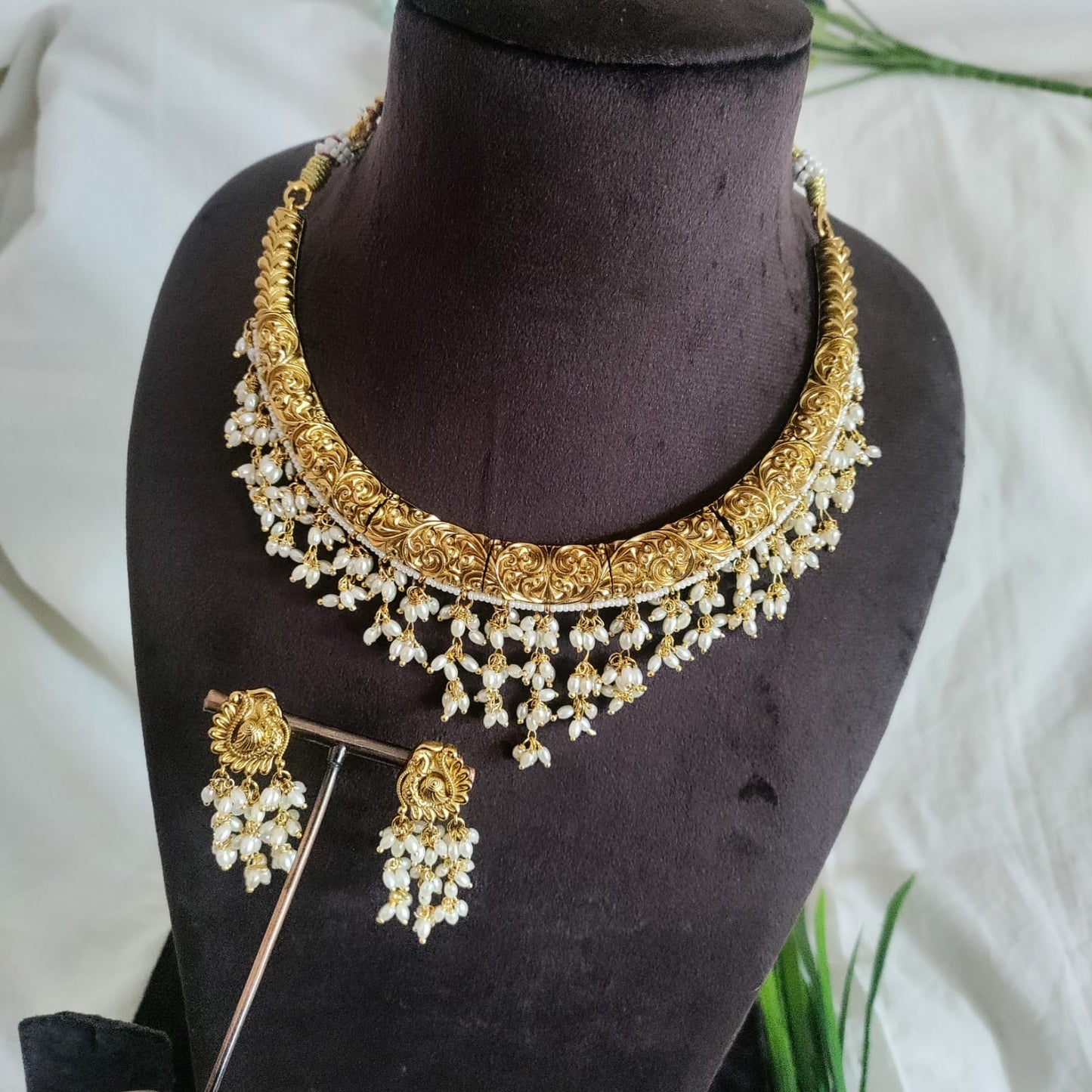 Golden Designer Hasuli with pearl