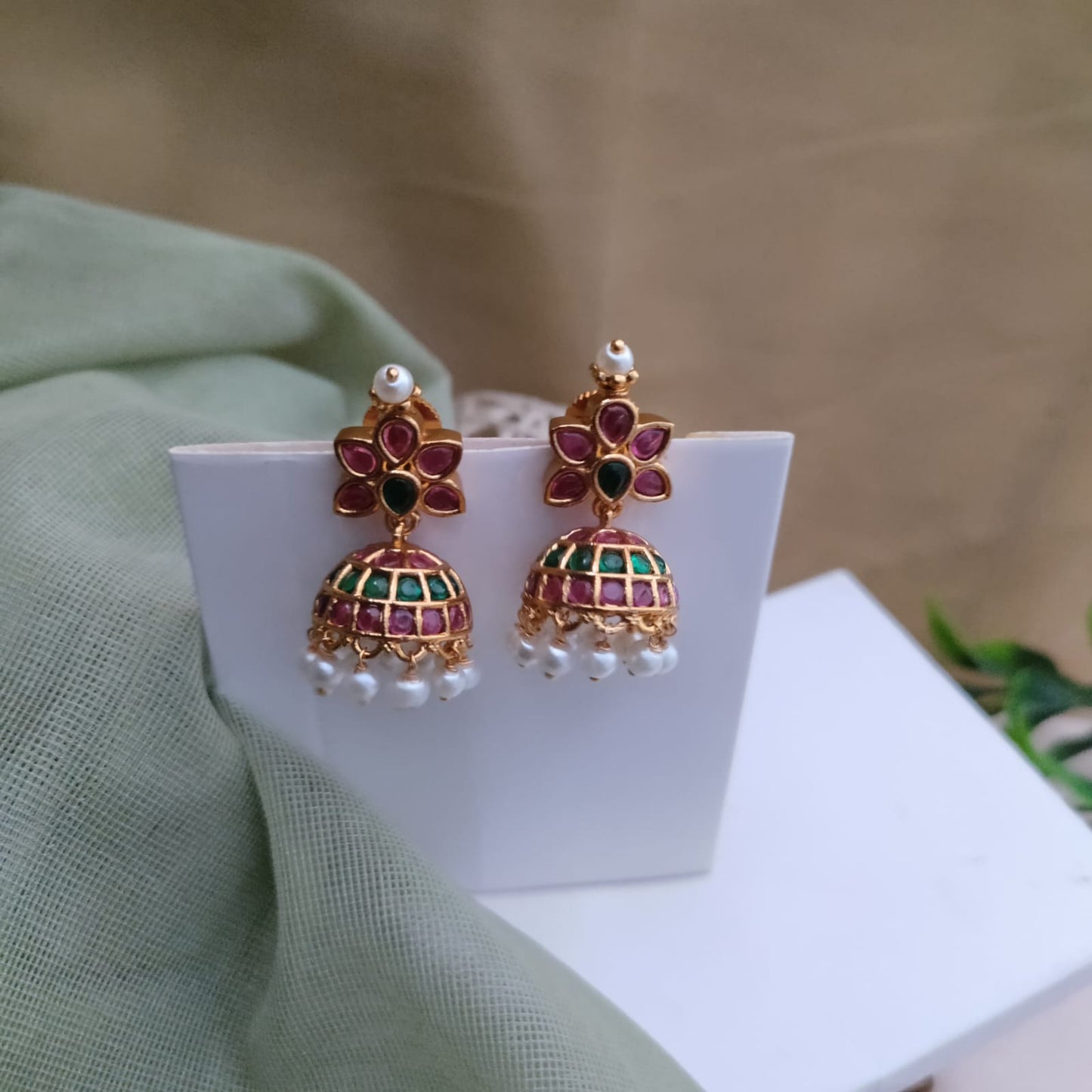 Kemp stone jumkha earring