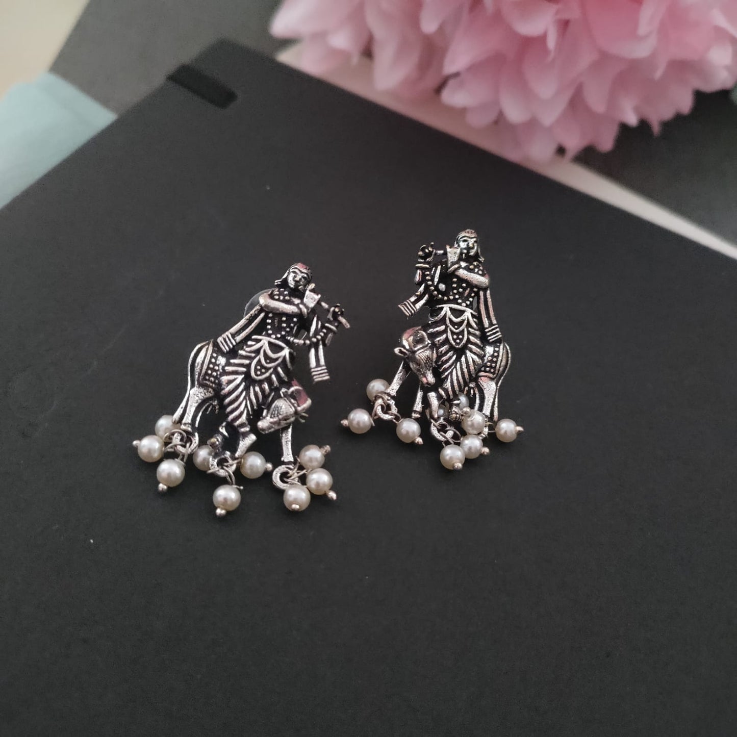 Krishna pearl SLA earring