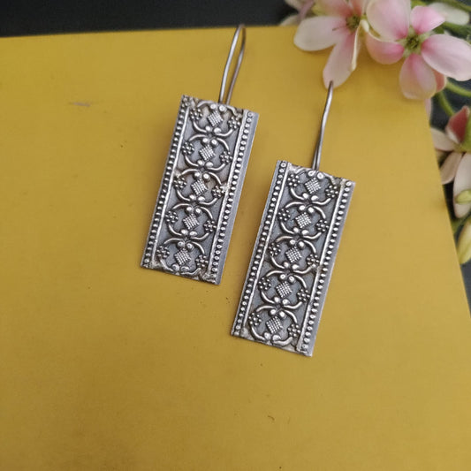 Floral rectangle earring