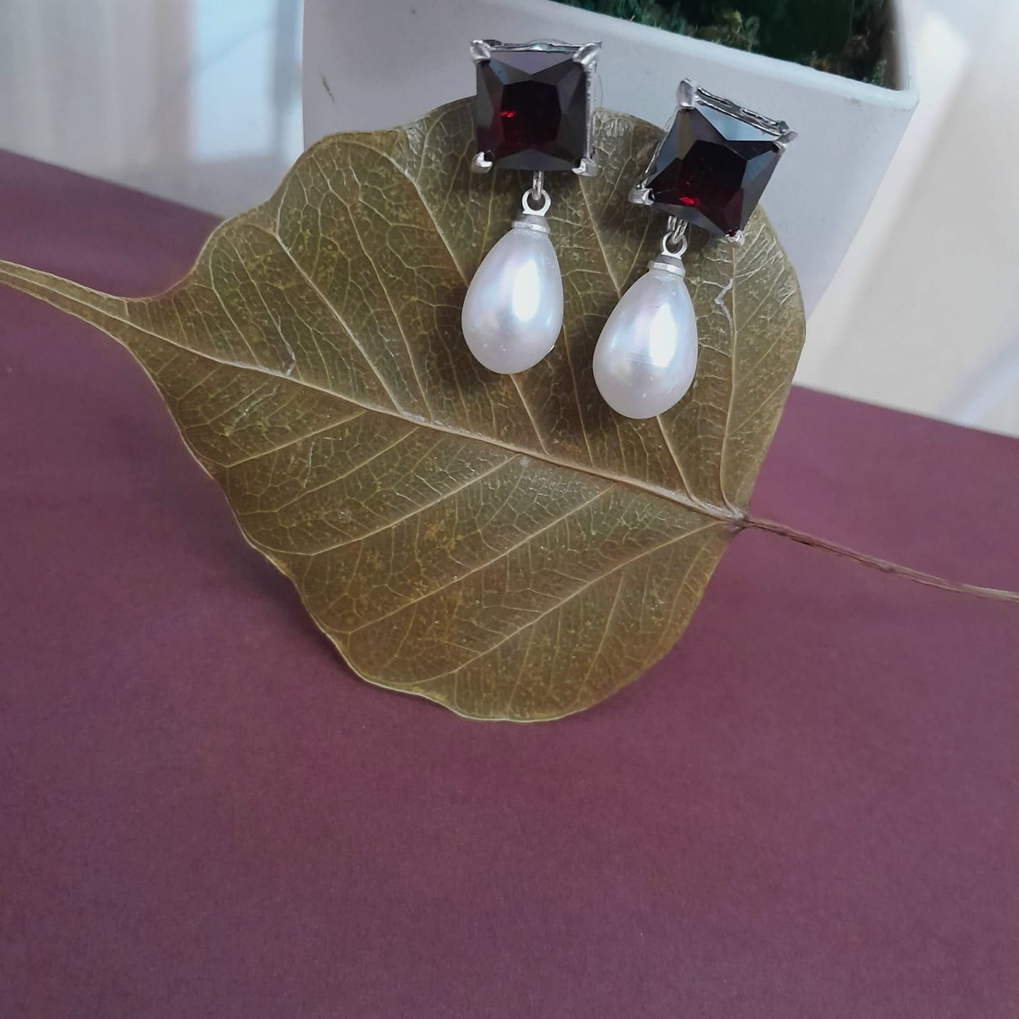 Diamond stone pearl drop earring