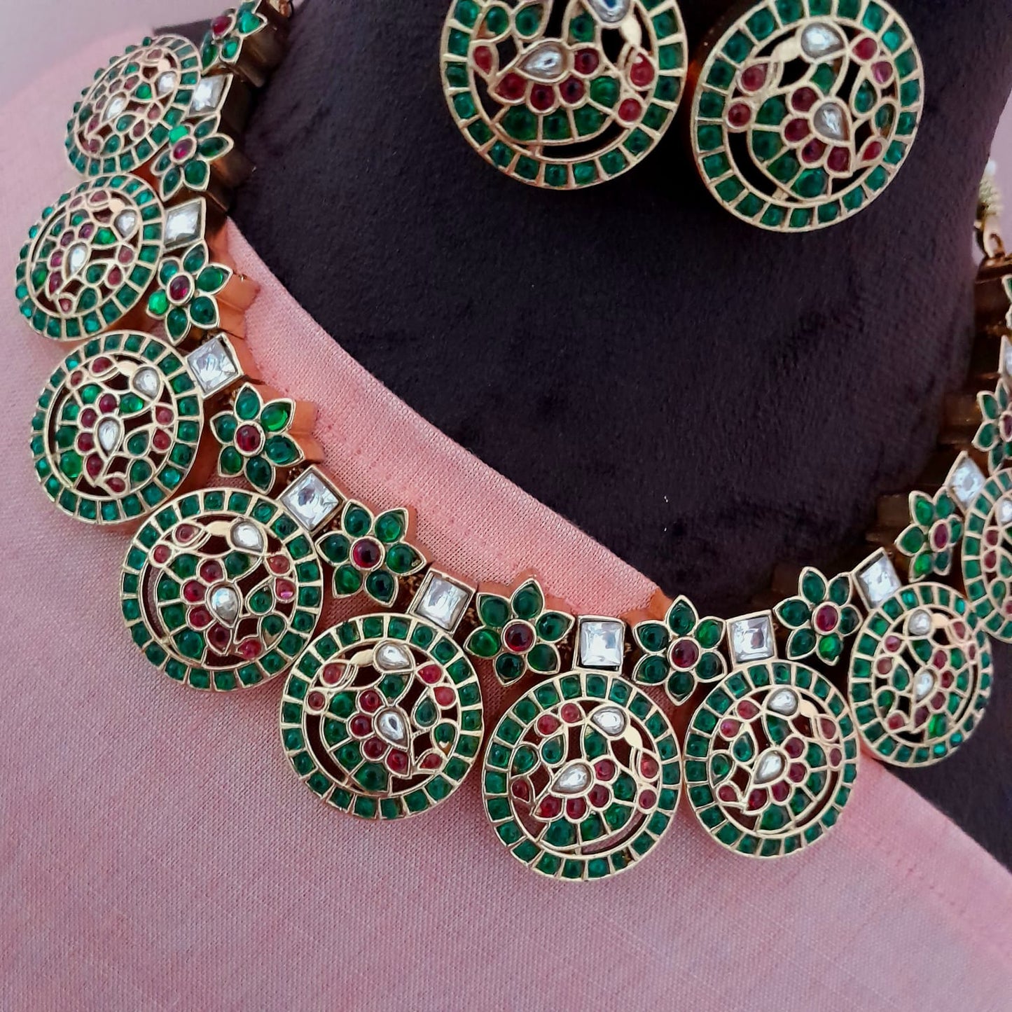 Traditional Peacock Real Kemp Flower Necklace Set(Green)