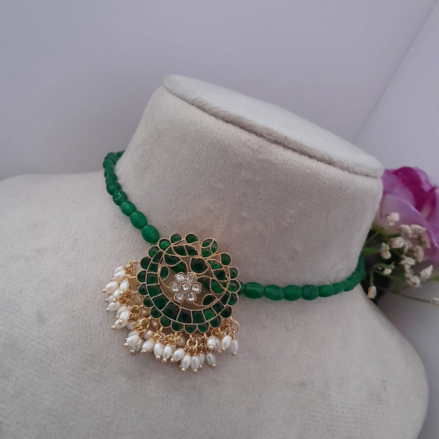 Jadau kundan necklace with green bead