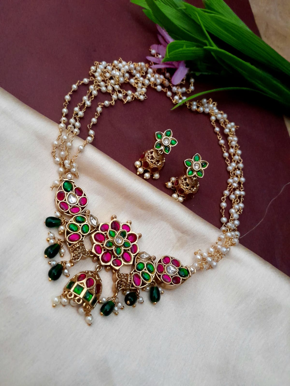 Jadau Kundan choker necklace set with jumkha