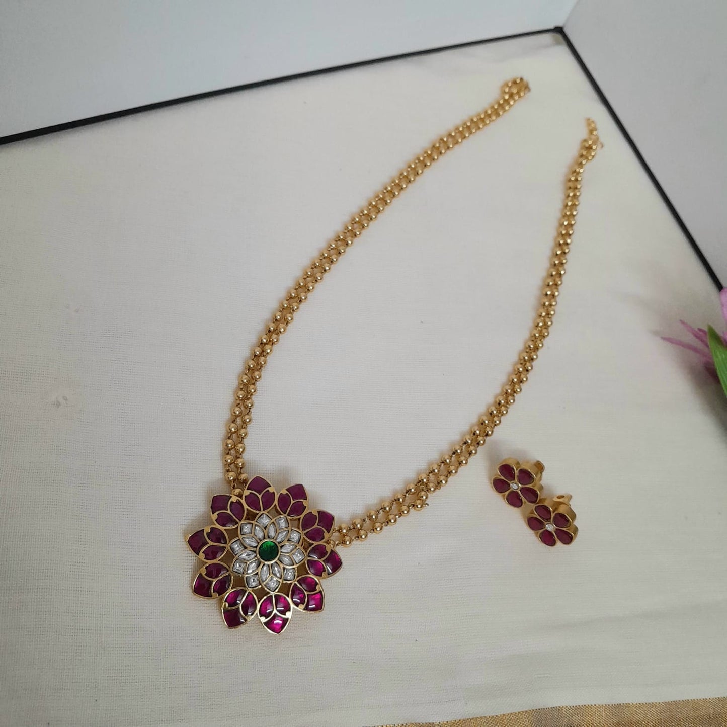 Jadau kundan floral chain set