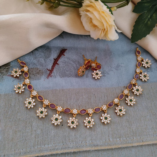 Tiny floral stone necklace set