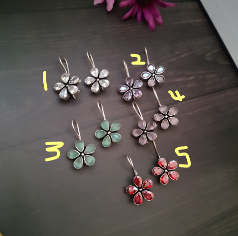 5 Stone flower earring